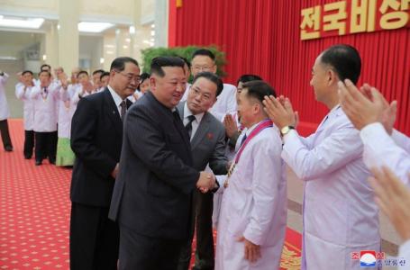 Triều Tiên tuyên bố 'chiến thắng dịch COVID-19'