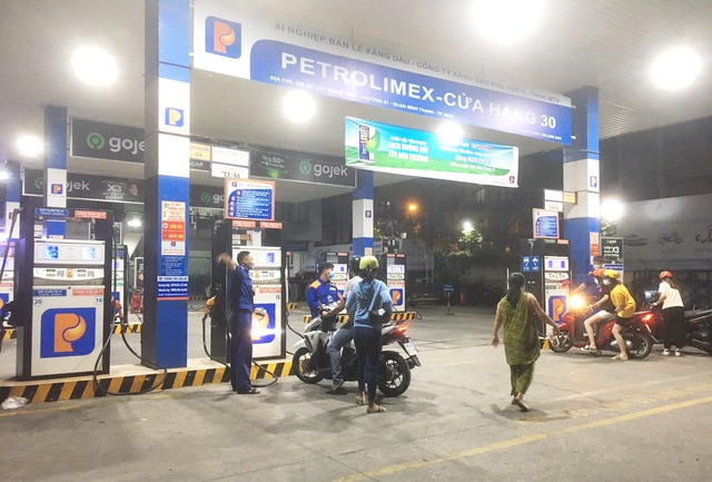 Đảm bảo ổn định giá các mặt hàng xăng dầu trên địa bàn TPHCM - Ảnh 1.