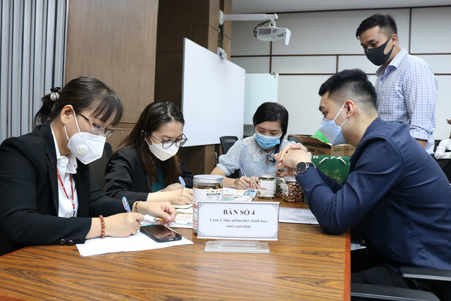 Tăng cường xúc tiến đưa hàng Việt vào hệ thống siêu thị Lotte Mart - Ảnh 2.