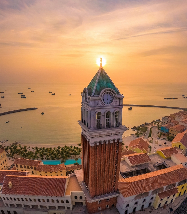 Thị trấn Địa Trung Hải