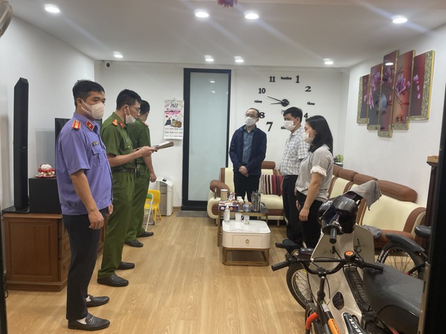 Bắt tạm giam Phó Chủ tịch Thường trực UBND thành phố Từ Sơn, Phó Giám đốc Sở Tài chính Bắc Ninh - Ảnh 1.