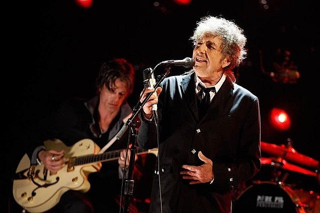 Chủ nhân Nobel văn chương Bob Dylan sẽ ra sách mới vào tháng 11