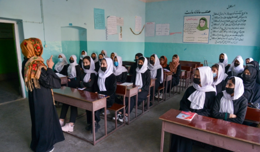 Taliban đóng cửa các trường học nữ sinh sau khi mở cửa trở lại vài giờ