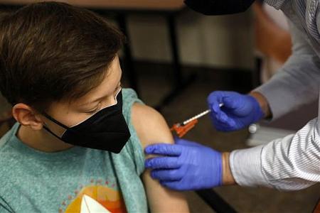 Sẵn sàng tiêm vaccine phòng COVID-19 cho trẻ từ 5 đến dưới 12 tuổi