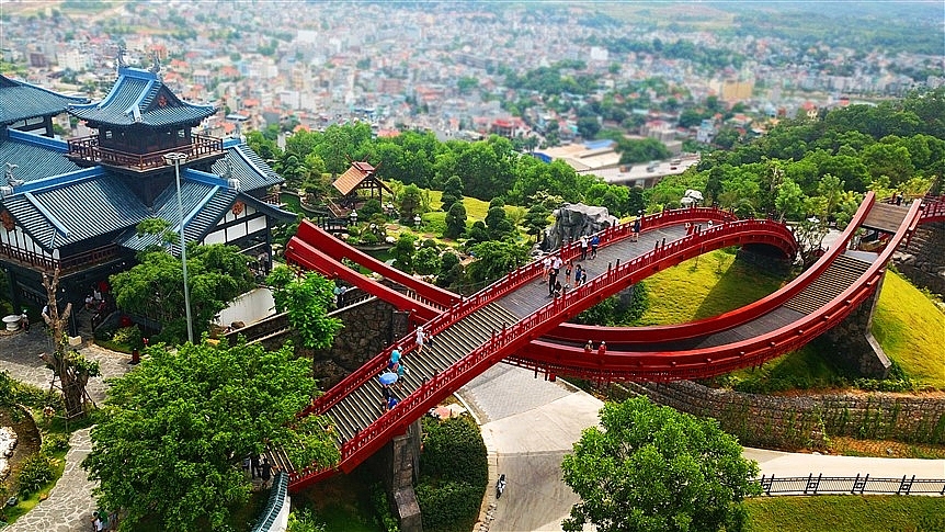 Sun World HalonG Complex