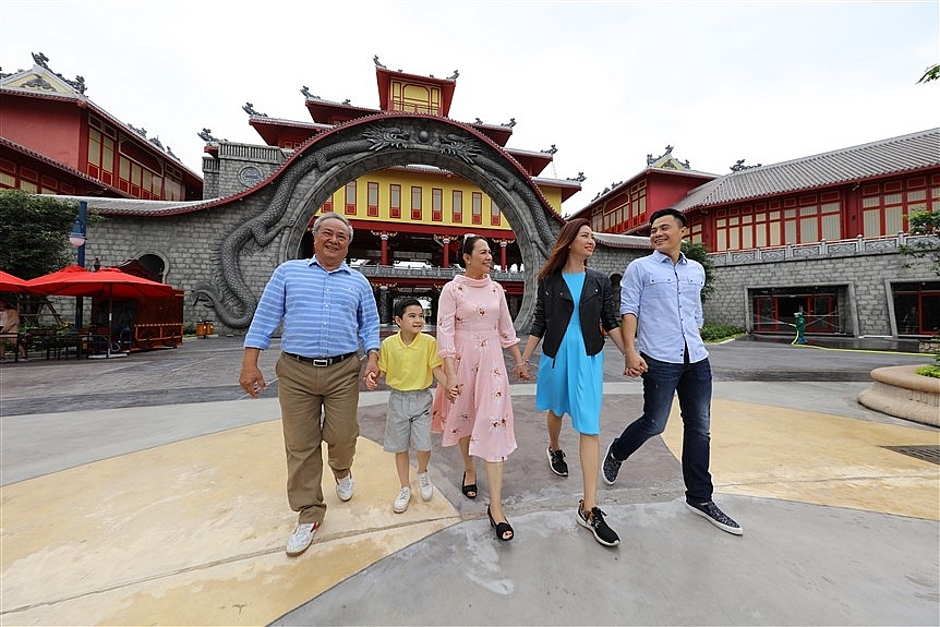 Sun World HalonG Complex