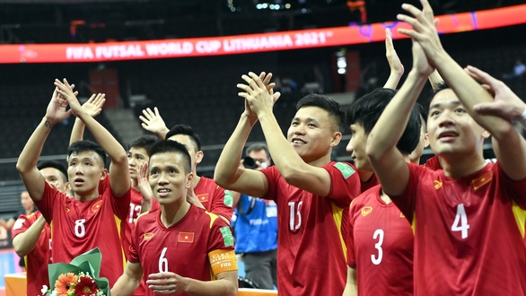 Thắng Timor Leste, tuyển futsal Việt Nam chiếm ngôi đầu bảng B