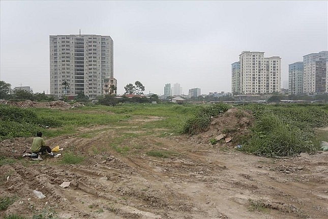 Nhiều dự án bỏ hoang ở Hà Nội, gây lãng phí nguồn lực. Ảnh: PV