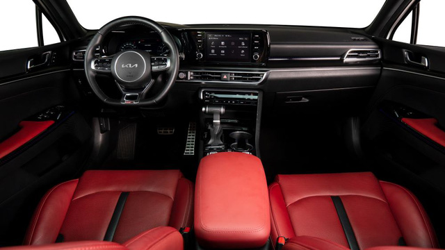 Kia K5 – D sedan cao cấp chinh phục người trẻ - Ảnh 2.