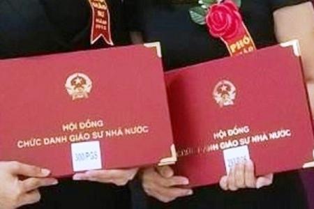 Công nhận đạt tiêu chuẩn chức danh giáo sư, phó giáo sư cho 405 nhà giáo