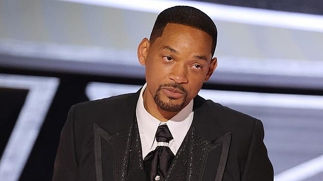 Will Smith rút khỏi Viện Hàn lâm sau cú tát Chris Rock tại Oscar 2022