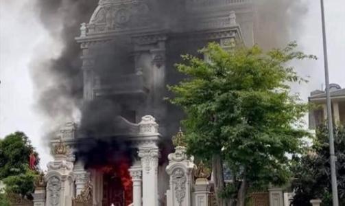 Cháy lâu đài trăm tỉ ở Quảng Ninh, 1 người tử vong