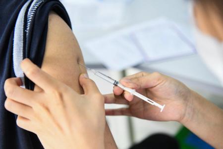 Trẻ đã mắc COVID-19, sau bao lâu sẽ tiêm được vaccine?