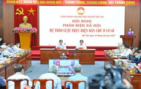 Thể chế hóa quan điểm của Đảng về phát huy quyền làm chủ của nhân dân