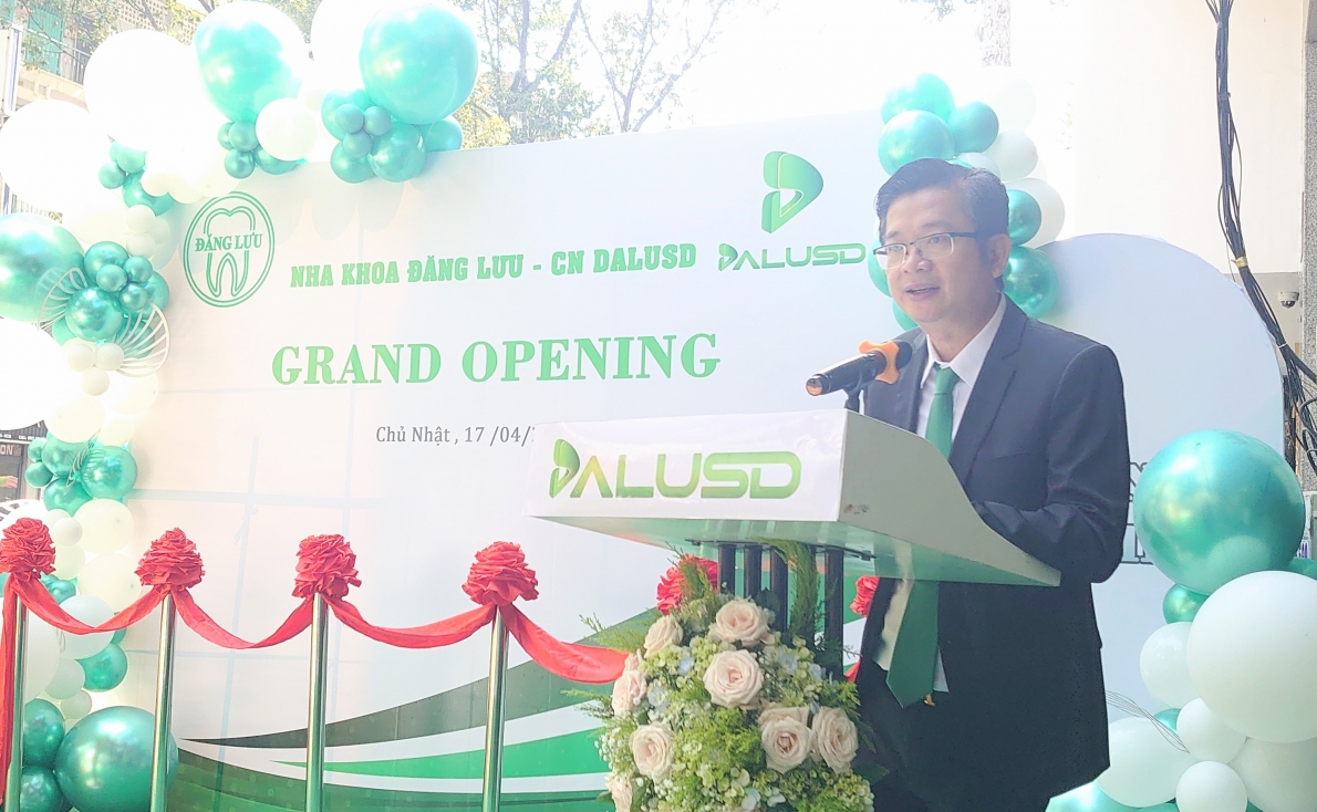 ThS.Bs Nguyễn Quang Tiến, Chủ tịch Hội đồng quản trị Công ty Cổ phần Bệnh viện Răng Hàm Mặt Sài Gòn phát biểu tại buổi lễ