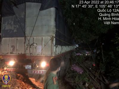 Khẩn trương khắc phục hậu quả, điều tra nguyên nhân vụ TNGT làm 06 người thương vong tại Quảng Bình