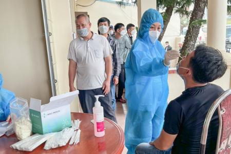 Nhiều cửa khẩu với Trung Quốc khôi phục thông quan hàng hóa