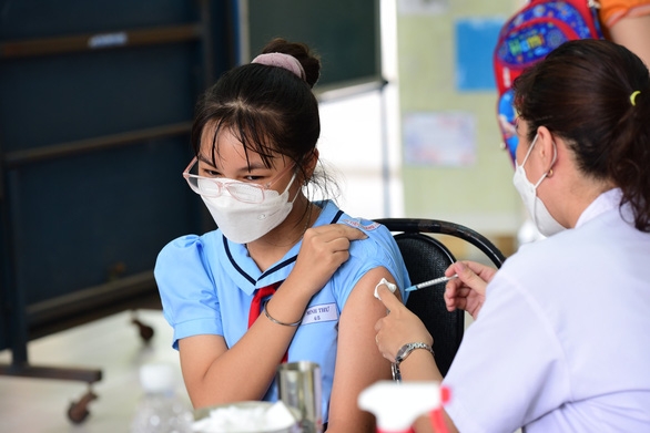 Tin Y tế ngày 3/5: Bộ Y tế xin ý kiến 2 kịch bản ứng phó với dịch Covid-19; Phát hiện thành phần lạ ở trẻ em mắc COVID-19 nặng tại Australia