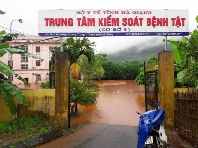 Giám đốc CDC Hà Giang và thuộc cấp nhận tổng cộng bao nhiêu tiền 