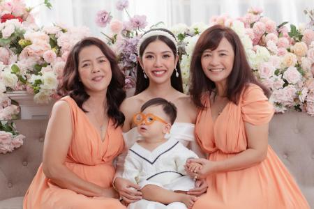 Hoa hậu Giáng My, Á hậu Thúy Vân chúc mừng Ngày của mẹ