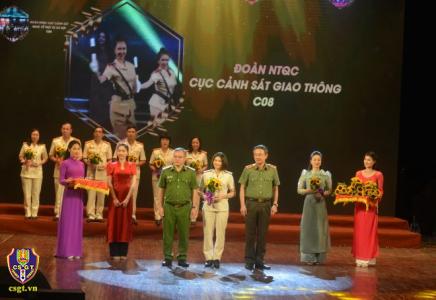 Khai mạc Liên hoan văn nghệ quần chúng lực lượng CSND
