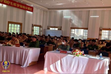Tập huấn nghiệp vụ đăng ký xe và phân cấp công tác đăng ký xe ô tô, mô tô cho Công an cấp huyện, Công an cấp xã