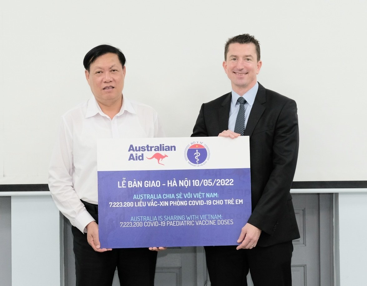 Bộ Y tế: Tiếp nhận 7,2 triệu liều vaccine do Australia tài trợ để tiêm cho trẻ em từ 5 đến 12 tuổi