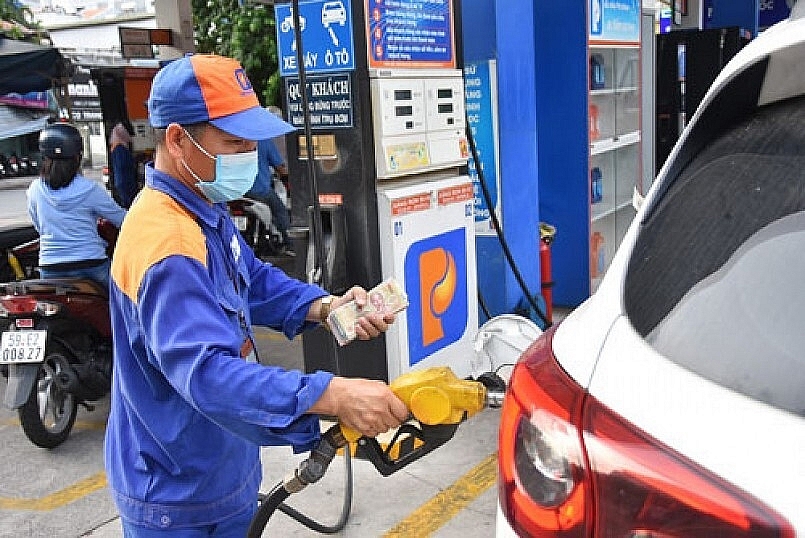 Giá xăng tăng tiếp, vượt mốc 30.000 đồng/lít vào ngày 11/5? Ảnh minh hoạ