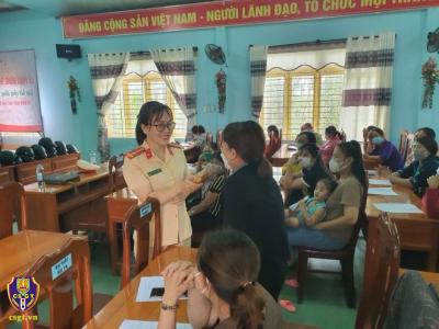 CSGT Quảng Nam tuyên truyền An toàn giao thông cho cán bộ, hội viên phụ nữ