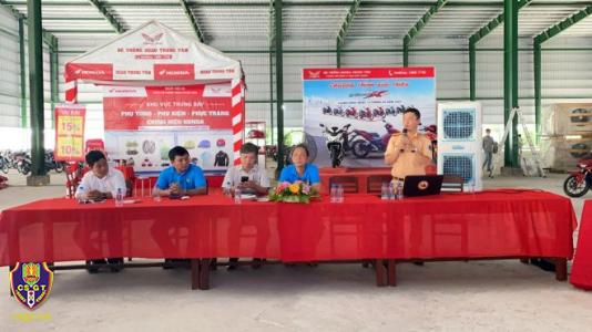 Tuyên truyền pháp luật về trật tự an toàn giao thông cho công nhân