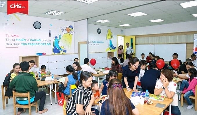 CMS Edu là một trong số rất ít đơn vị có chương trình đào tạo bài bản và chuyên sâu về phát triển tư duy toàn diện dành cho trẻ từ 3-11 tuổi ở Việt Nam.