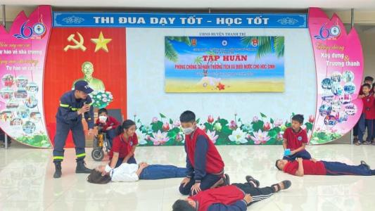 Công an khuyến cáo biện pháp đề phòng đuối nước mùa nắng nóng