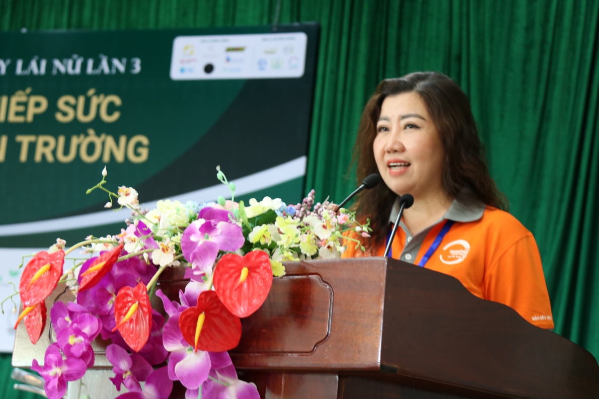 Bà Nguyễn Thu Nga,Trưởng ban cố vấn chương trình