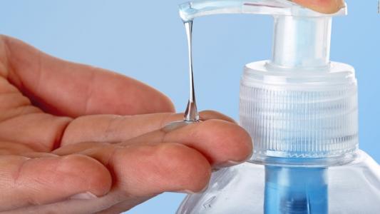 Thu hồi trên toàn quốc Sữa rửa tay sạch khuẩn Dr. Clean Hương dâu