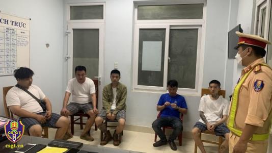 Trạm CSGT Hòa Nhơn phát hiện, xử lý 04 người nước ngoài nhập cảnh trái phép