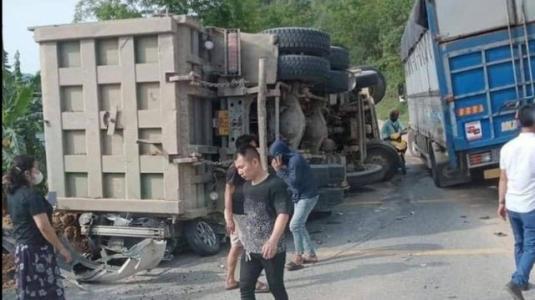 Tạm giữ hình sự lái xe quá khổ, quá tải gây TNGT đặc biệt nghiêm trọng