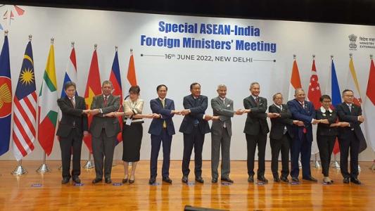 Ấn Độ ủng hộ lập trường nguyên tắc của ASEAN về Biển Đông