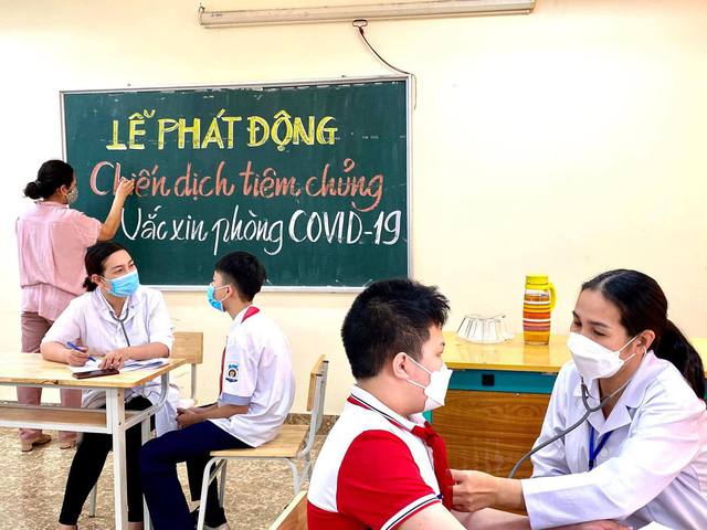 Đề nghị tỉnh Điện Biên khẩn trương tiêm vaccine COVID-19 đã được phân bổ - Ảnh 1.
