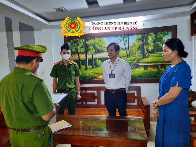 Công an khởi tố vụ án, khởi tố bị can, bắt tạm giam Giám đốc và 2 cán bộ CDC Đà Nẵng - Ảnh 1.