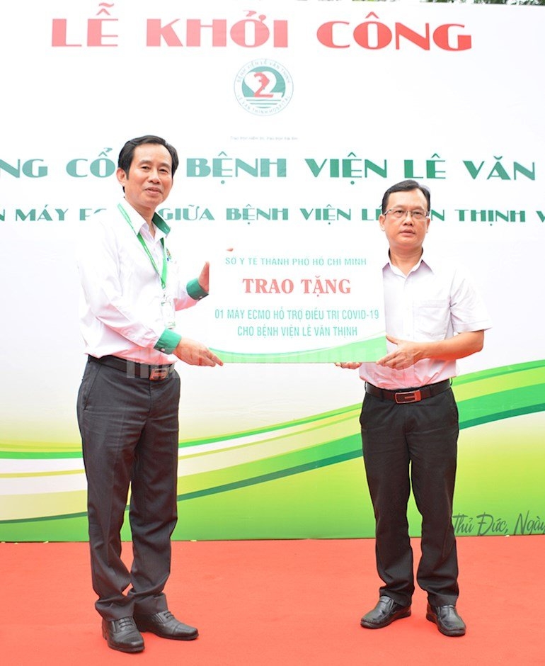 Bệnh viện Lê Văn Thịnh tiếp nhận 1 máy ECMO hỗ trợ điều trị Covid-19 từ Sở Y tế TP Hồ Chí Minh