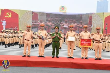 Trao giải Hội thi lái xe giỏi và an toàn trong lực lượng CSGT