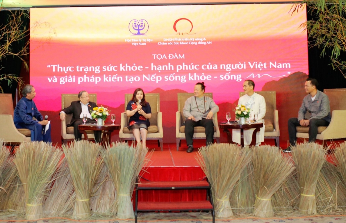 Các diễn giả tọa đàm về Sức khỏe