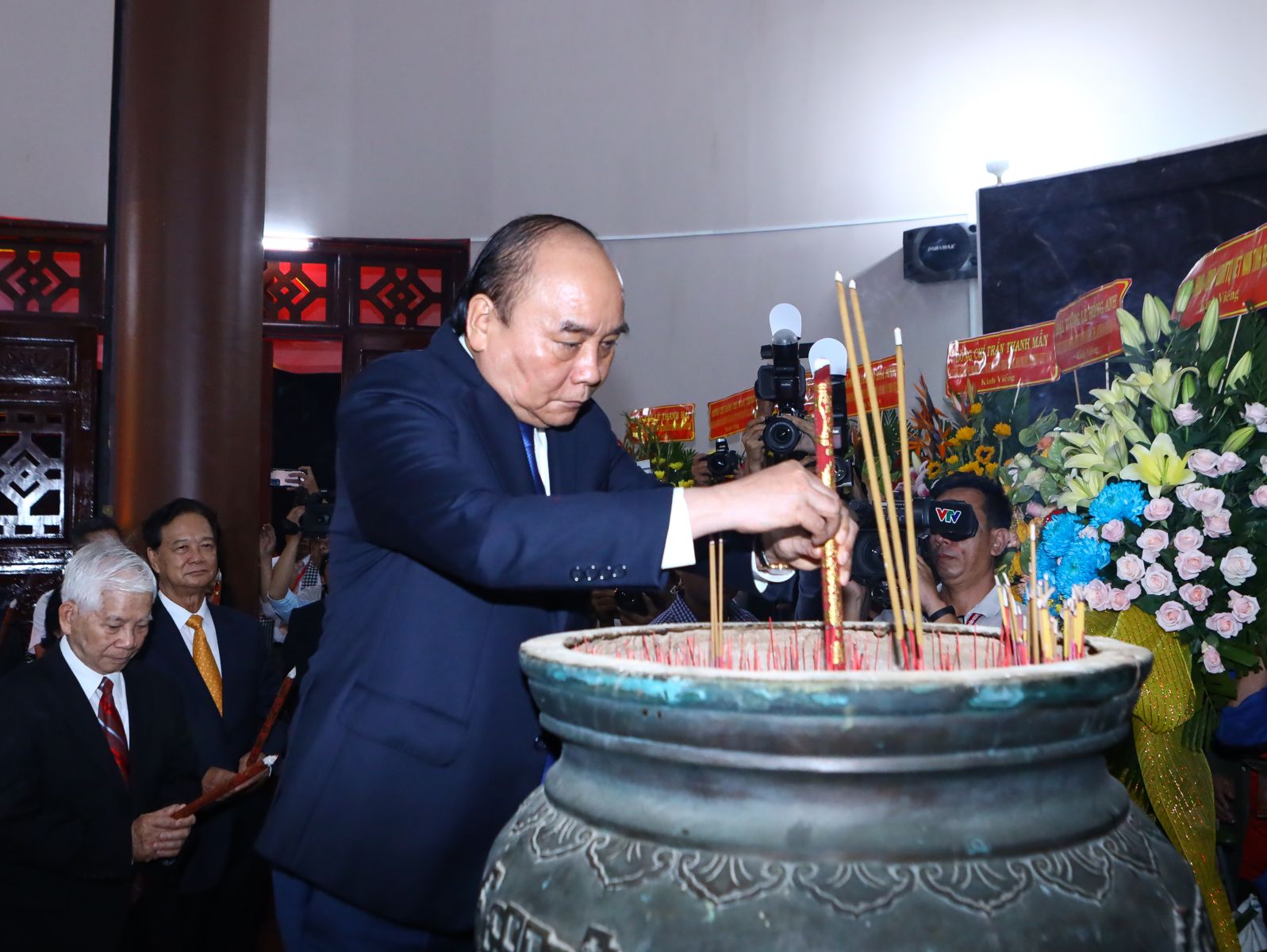 Nhiều phong trào