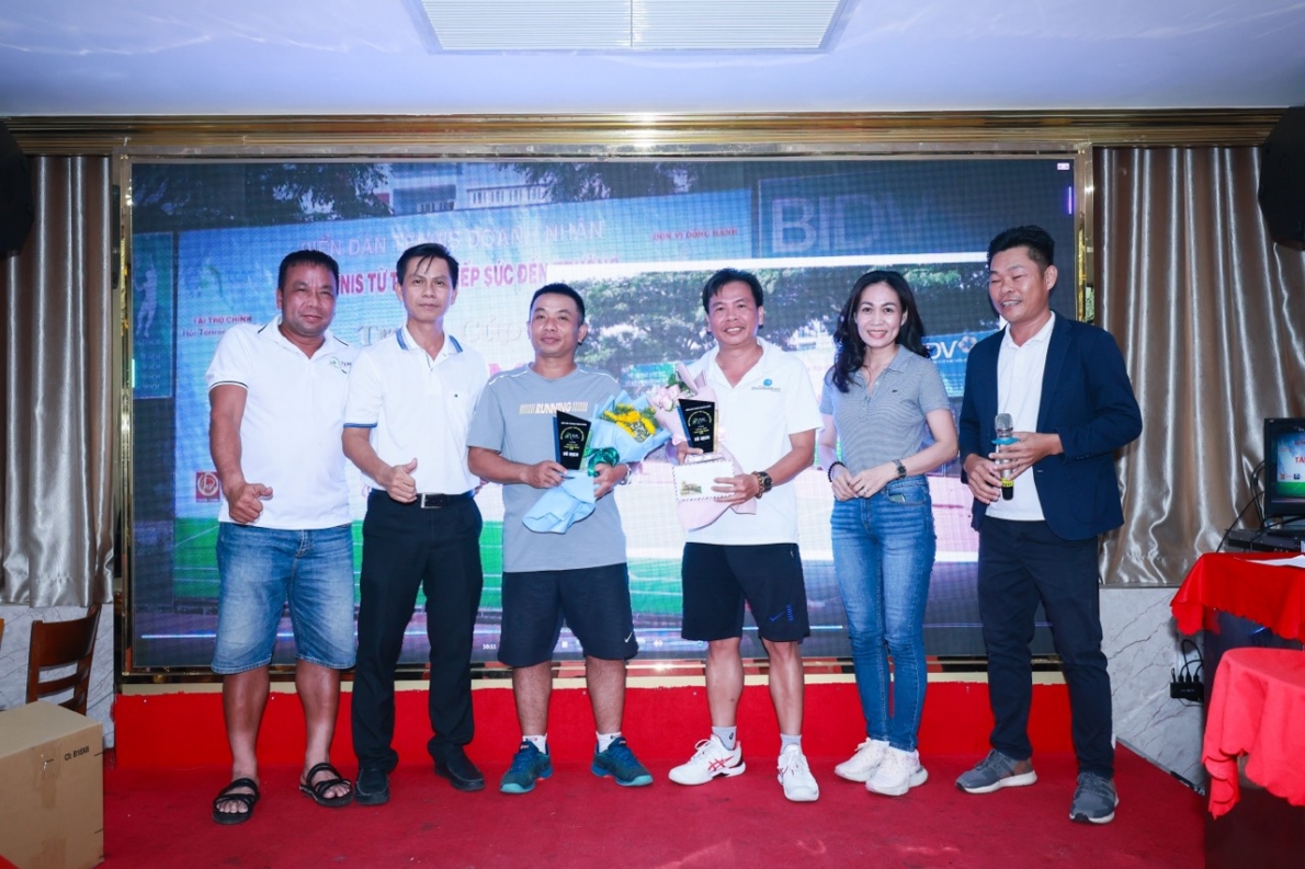 TP Hồ Chí Minh: Tổ chức Giải Tenis tiếp sức đến trường