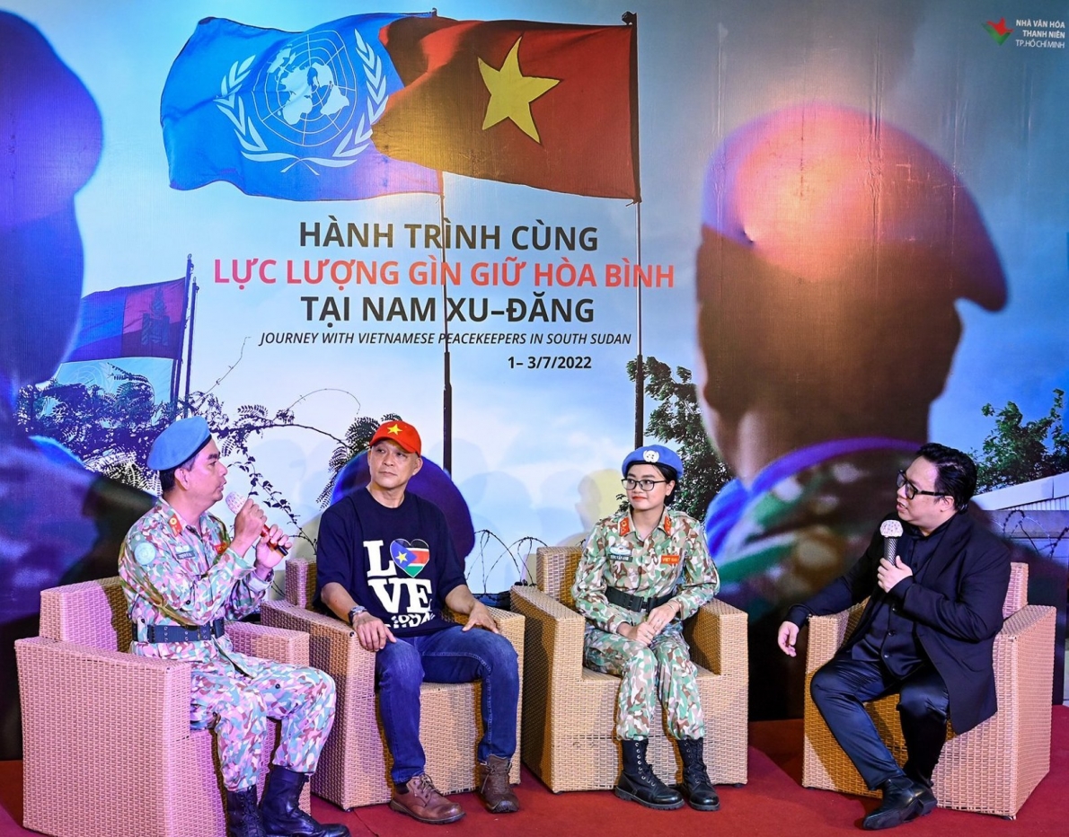 Triển lãm ảnh nghệ thuật chủ đề "Hành trình cùng lực lượng giữ gìn hoà bình tại Nam Xu - Đăng"