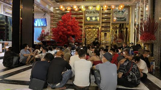 Phát hiện 132 người dương tính với ma túy trong quán karaoke