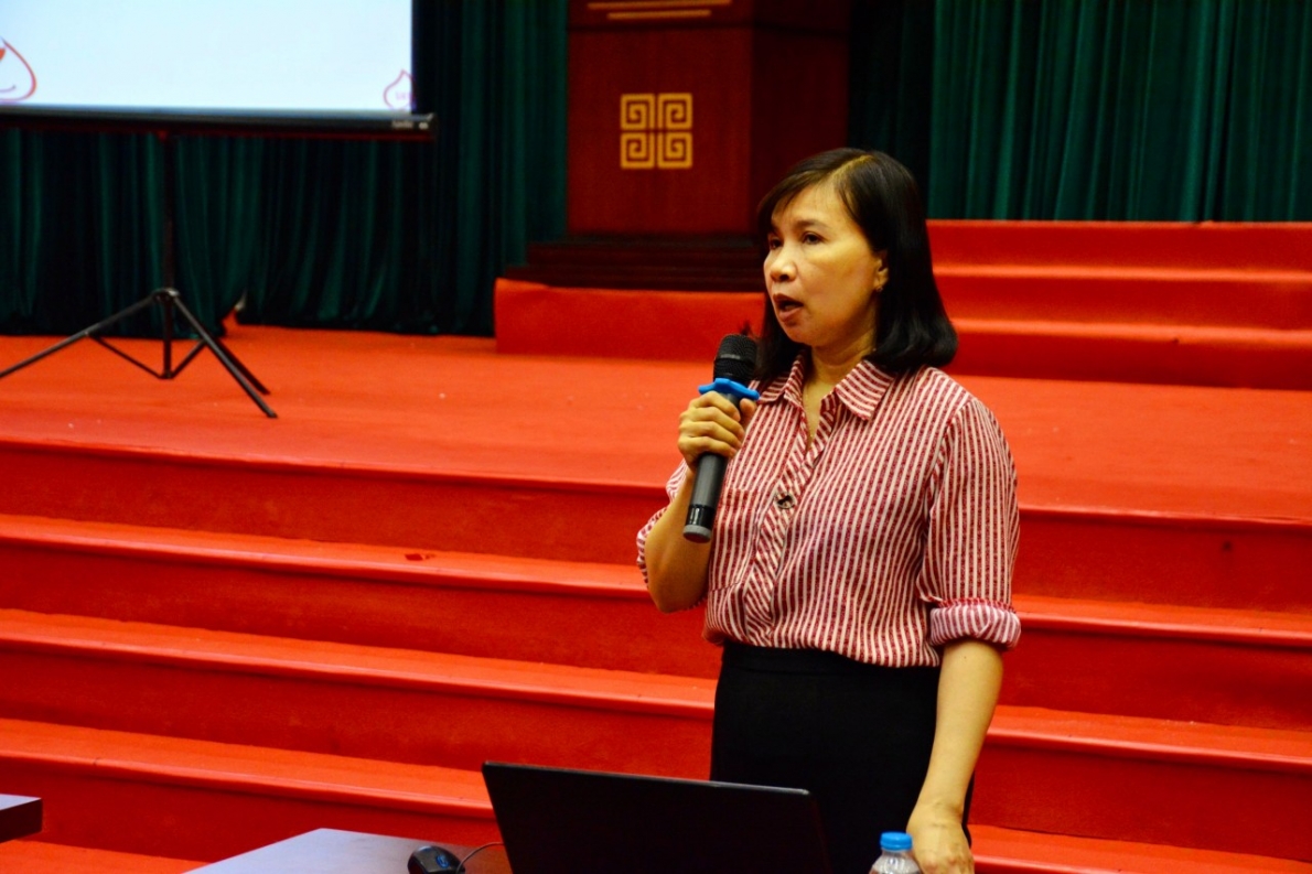 Bà Trần Thị Thắm, Giám đốc Trung tâm Hiến máu nhân đạo TP Hồ Chí Minh