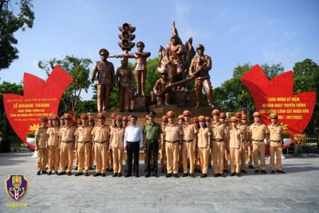 Khánh thành tượng đài hình tượng lực lượng CSGT và CS PCCC tại Hà Nội