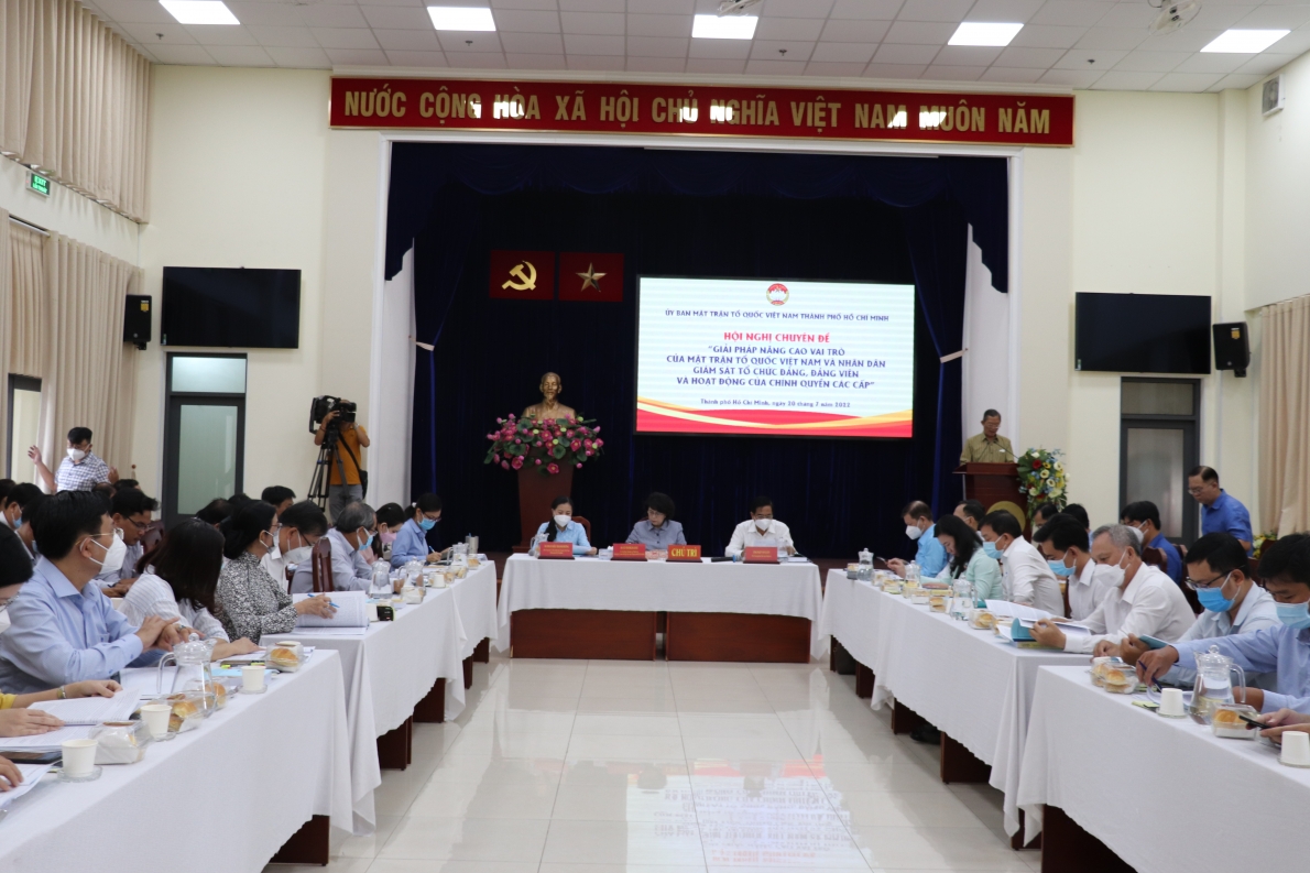 Toàn cảnh hội nghị lo