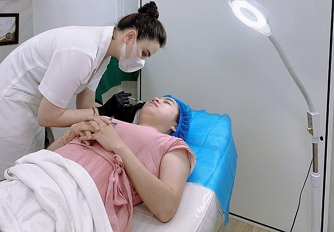 Hình ảnh quảng cáo dịch vụ khám chữa bệnh của có sở Daisy Spa trong khi cơ sở này chưa có giấy phép hoạt động khám bệnh, chữa bệnh. Ảnh: D.S.